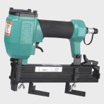 πνευματικό καρφωτικό V